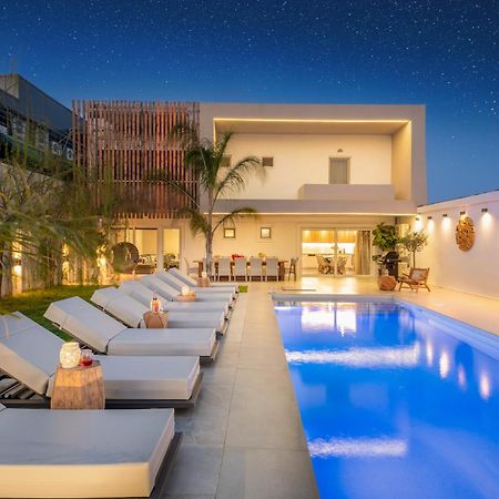 Hypnosis Beachside Villa With Private Heated Pool Georgioupoli Bagian luar foto