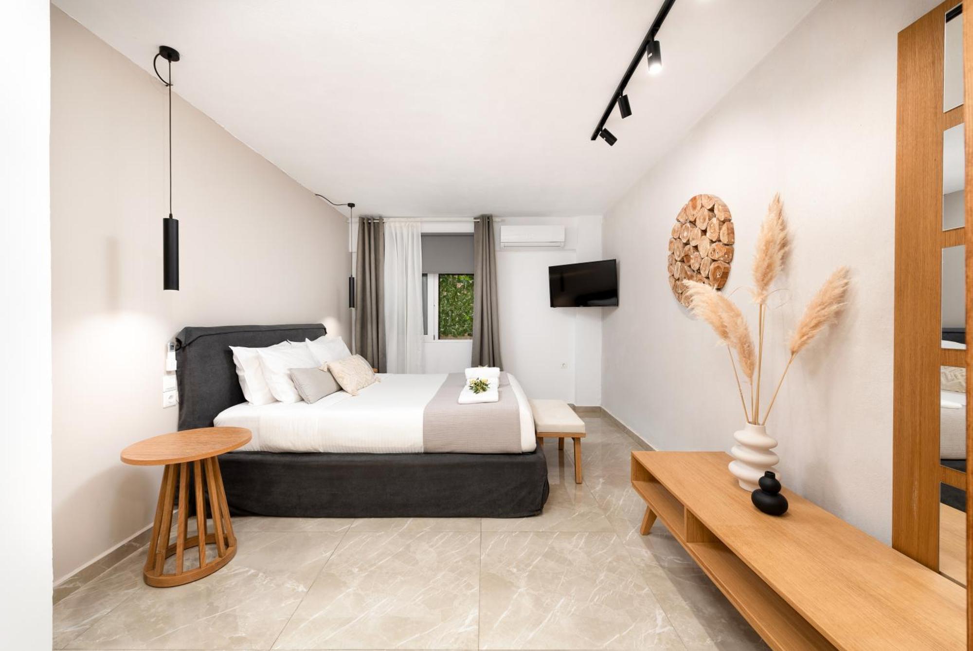 Hypnosis Beachside Villa With Private Heated Pool Georgioupoli Bagian luar foto
