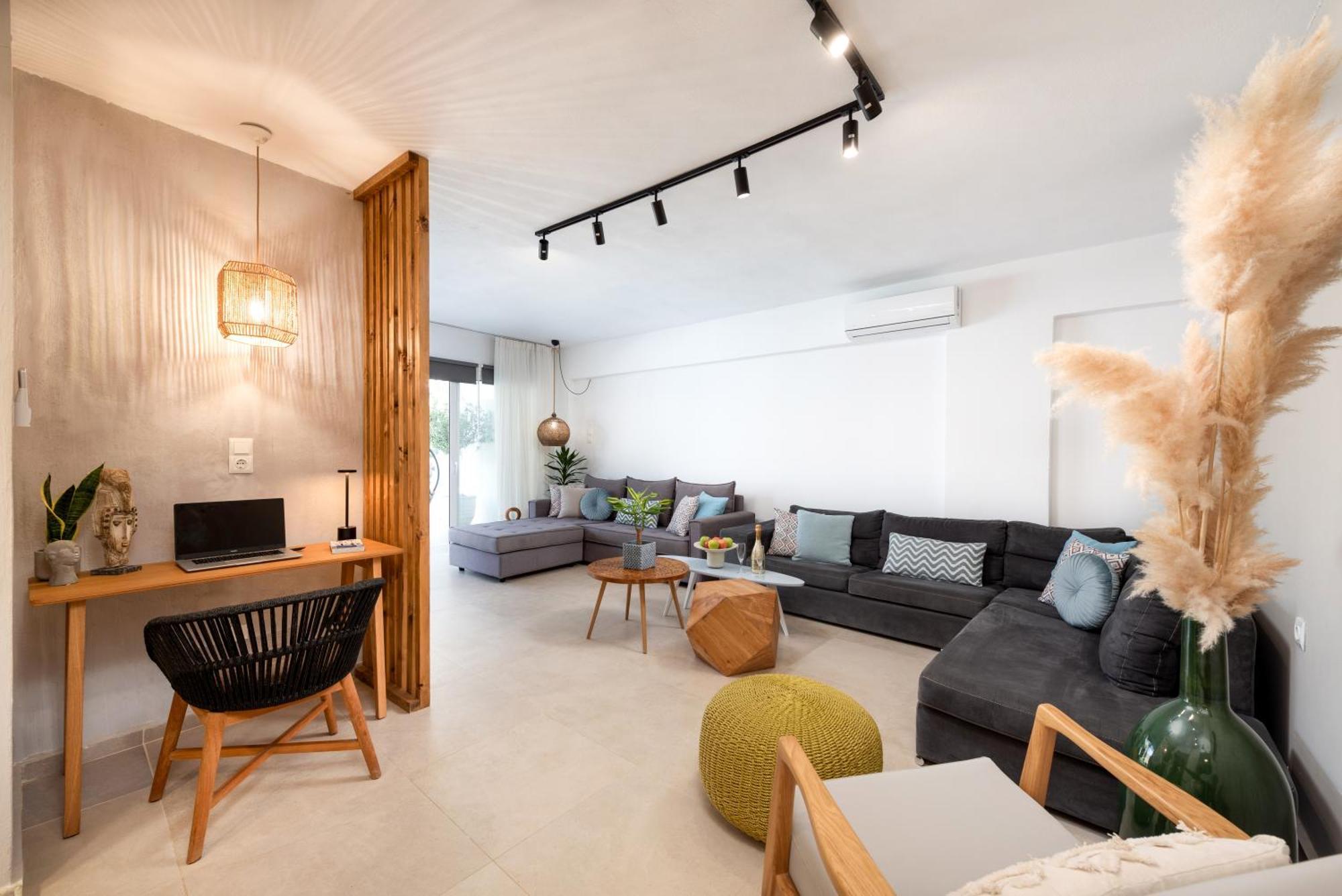Hypnosis Beachside Villa With Private Heated Pool Georgioupoli Bagian luar foto