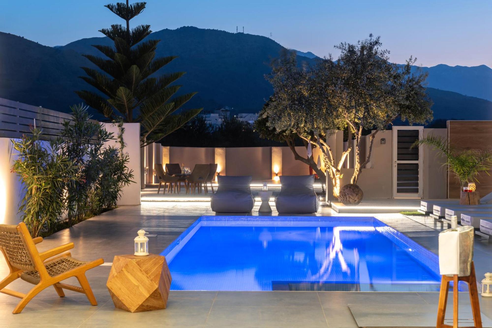 Hypnosis Beachside Villa With Private Heated Pool Georgioupoli Bagian luar foto