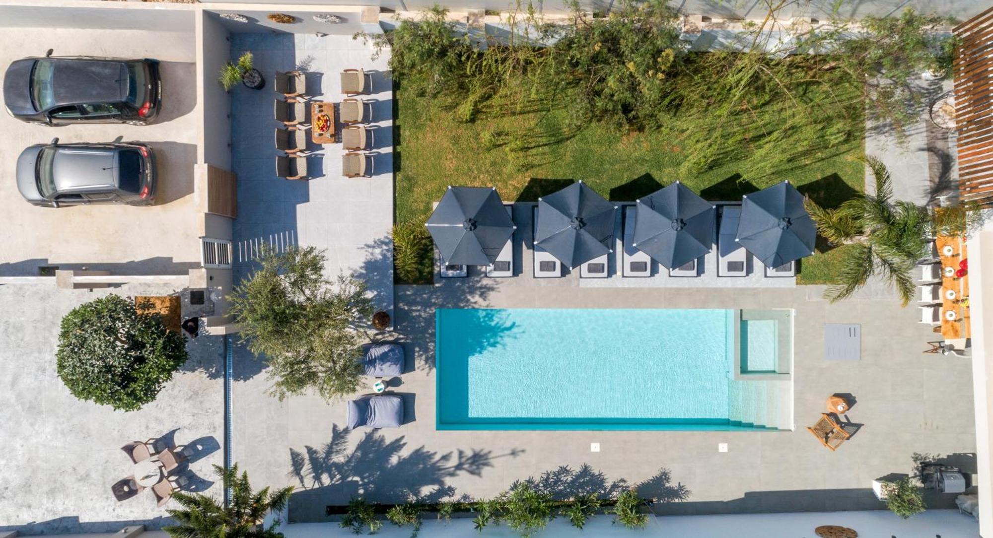 Hypnosis Beachside Villa With Private Heated Pool Georgioupoli Bagian luar foto